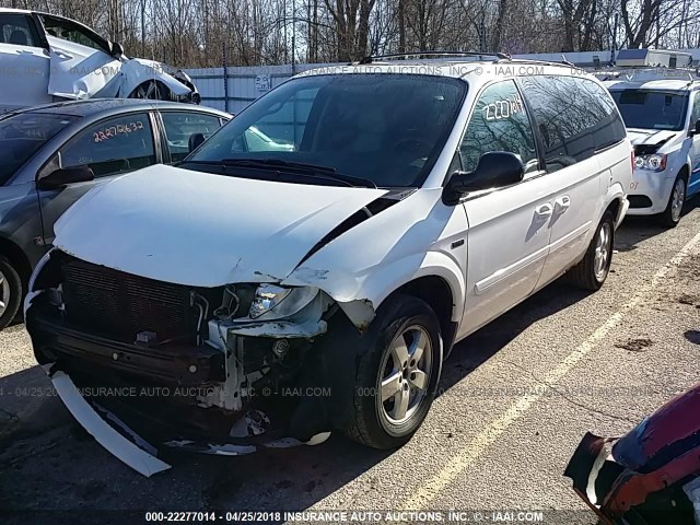 2D4GP44L46R694179 - 2006 DODGE GRAND CARAVAN SXT WHITE photo 2