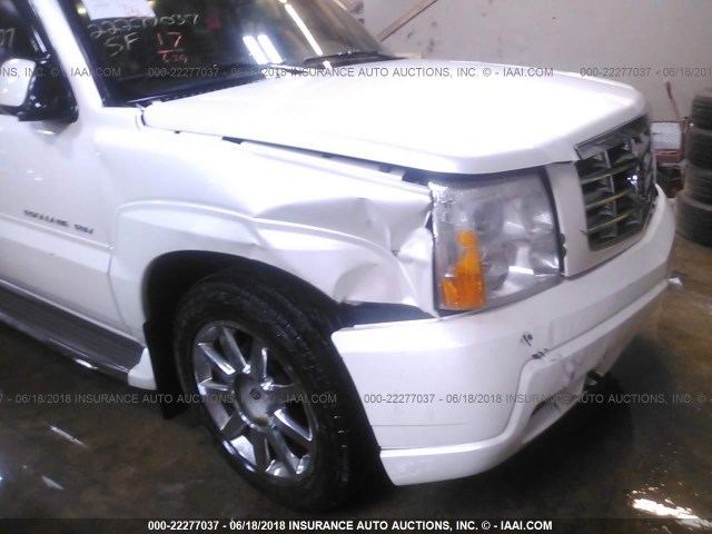 3GYFK66N55G116219 - 2005 CADILLAC ESCALADE ESV WHITE photo 6