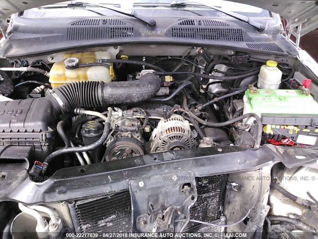 1J4GL48K05W679592 - 2005 JEEP LIBERTY SPORT 银色 照片 10