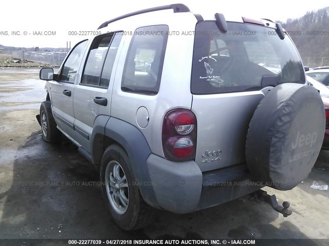 1J4GL48K05W679592 - 2005 JEEP LIBERTY SPORT SILVER photo 3