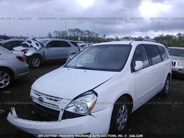 KNDMB233296317396 - 2009 KIA SEDONA EX/LX WHITE photo 2