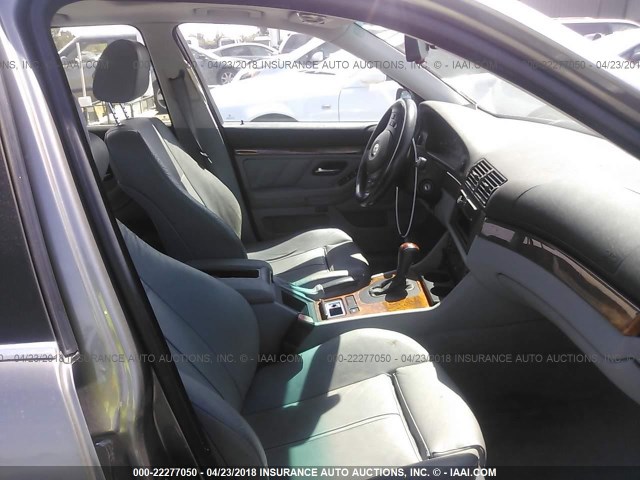 WBADT434X2GY41846 - 2002 BMW 525 I AUTOMATIC GRAY photo 5