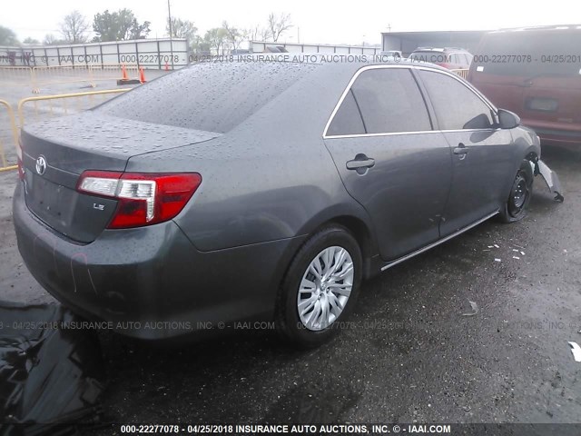 4T1BF1FK7EU728688 - 2014 TOYOTA CAMRY L/SE/LE/XLE GRAY photo 4