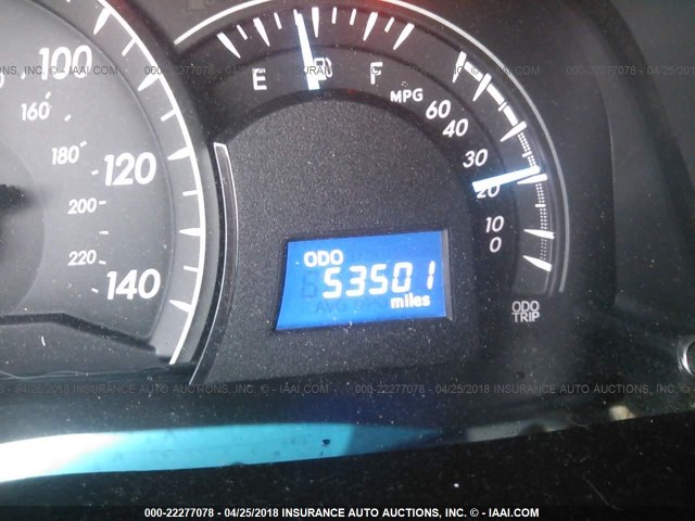 4T1BF1FK7EU728688 - 2014 TOYOTA CAMRY L/SE/LE/XLE ნაცრისფერი ფოტო 7