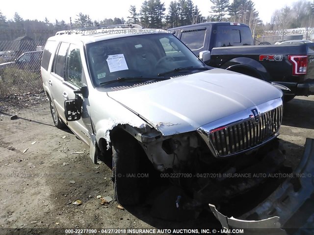 5LMFU28R64LJ30164 - 2004 LINCOLN NAVIGATOR GRAY photo 1