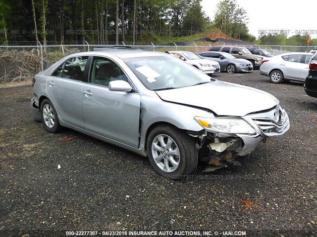 4T4BF3EKXBR212999 - 2011 TOYOTA CAMRY SE/LE/XLE SILVER photo 1