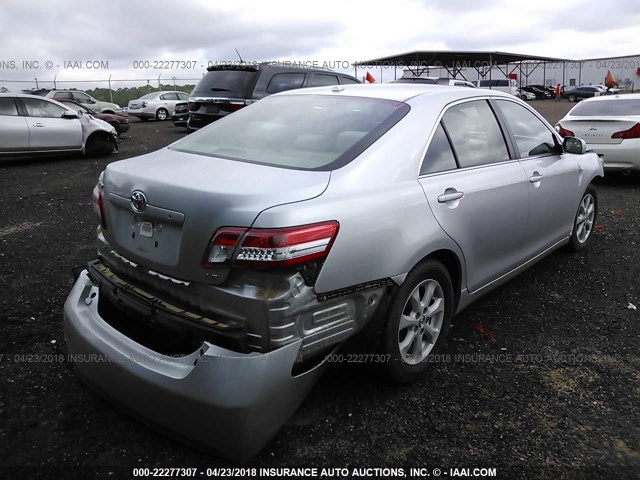 4T4BF3EKXBR212999 - 2011 TOYOTA CAMRY SE/LE/XLE SILVER photo 4
