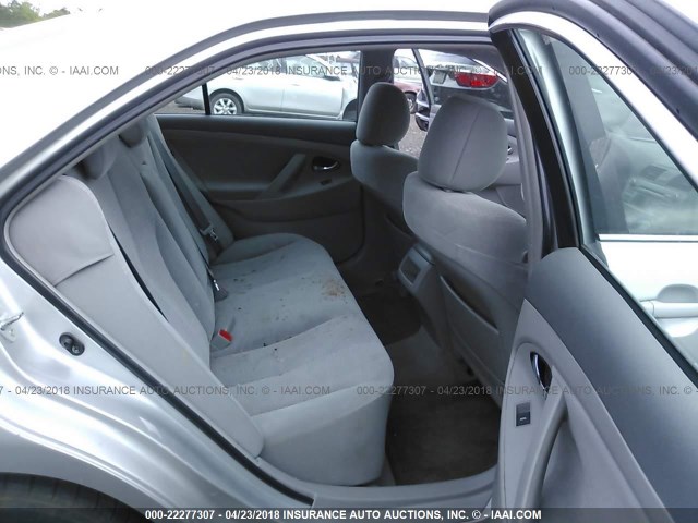 4T4BF3EKXBR212999 - 2011 TOYOTA CAMRY SE/LE/XLE SILVER photo 8