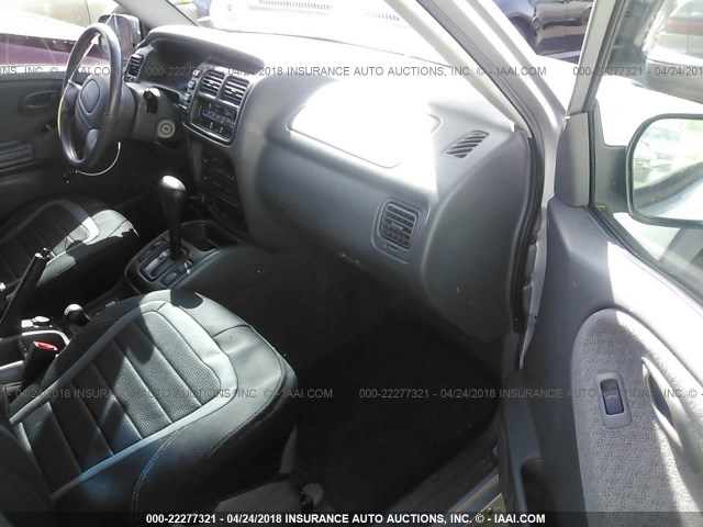 2CNBJ734116933794 - 2001 CHEVROLET TRACKER ZR2 银色 照片 5