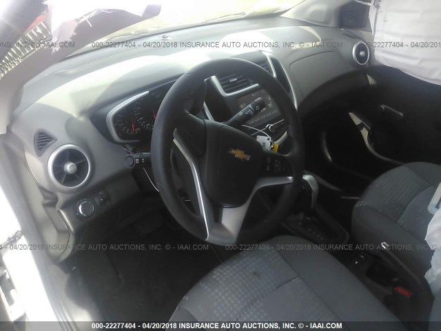 1G1JB5SH3H4161356 - 2017 CHEVROLET SONIC LS 白色 照片 5