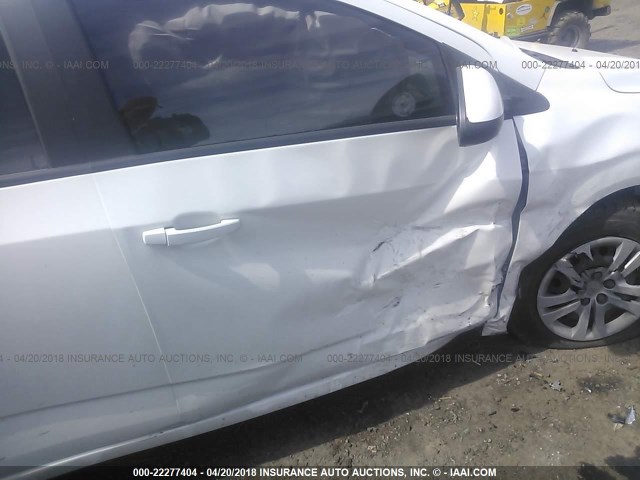 1G1JB5SH3H4161356 - 2017 CHEVROLET SONIC LS 白色 照片 6