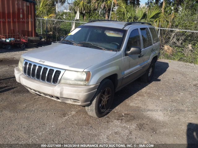 1J4GW48S72C292770 - 2002 JEEP GRAND CHEROKEE LAREDO SILVER photo 2