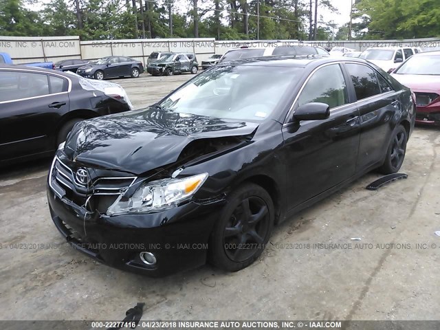 4T1BF3EK7BU176148 - 2011 TOYOTA CAMRY SE/LE/XLE BLACK photo 2