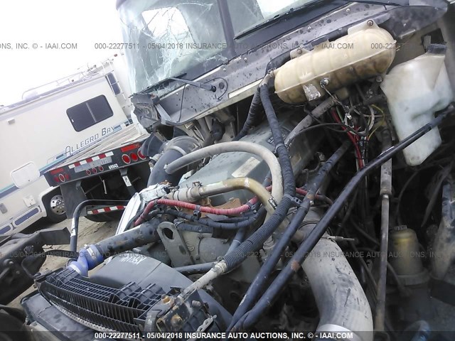 1FUJA6CG57LX98140 - 2007 FREIGHTLINER CONVENTIONAL COLUMBIA თეთრი ფოტო 9