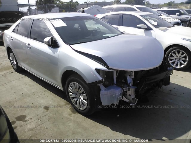4T4BF1FK0CR220033 - 2012 TOYOTA CAMRY SE/LE/XLE SILVER photo 1