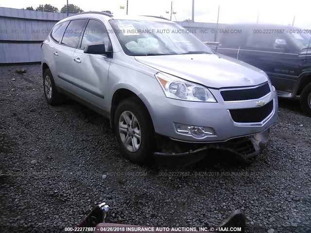 1GNKRFED9BJ259586 - 2011 CHEVROLET TRAVERSE LS SILVER photo 1