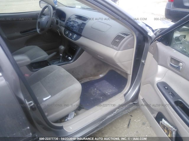 4T1BE32K66U708292 - 2006 TOYOTA CAMRY LE/XLE/SE GRAY photo 5