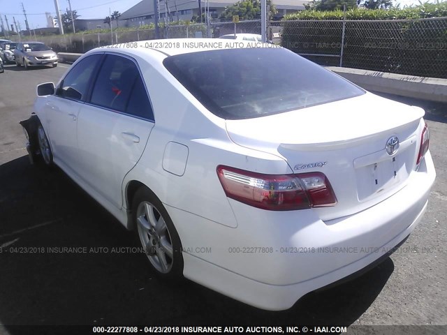 4T1BK46K77U513019 - 2007 TOYOTA CAMRY NEW GENERAT LE/XLE/SE WHITE photo 3