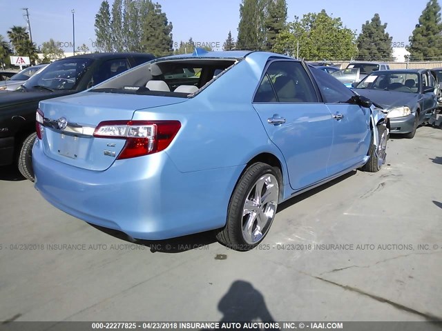 4T1BF1FK2CU562609 - 2012 TOYOTA CAMRY SE/LE/XLE Light Blue photo 4