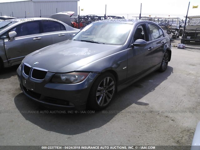 WBAVC535X7FZ81735 - 2007 BMW 328 I SULEV GRAY photo 2