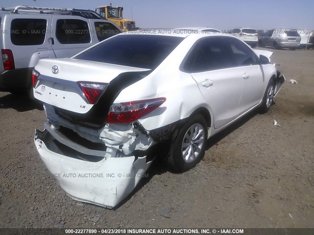 4T4BF1FK1GR582961 - 2016 TOYOTA CAMRY LE/XLE/SE/XSE WHITE photo 4