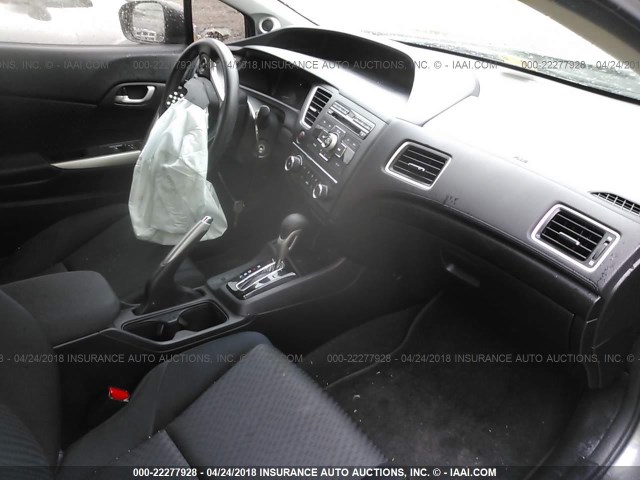 2HGFG3B55EH513393 - 2014 HONDA CIVIC LX ნაცრისფერი ფოტო 5