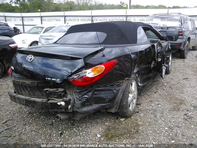 4T1FA38PX5U056226 - 2005 TOYOTA CAMRY SOLARA SE/SLE BLACK photo 4