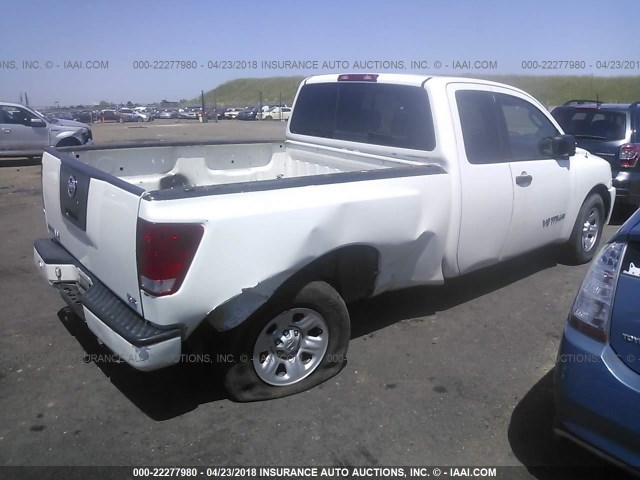 1N6AA06A45N505757 - 2005 NISSAN TITAN XE/SE/LE WHITE photo 4