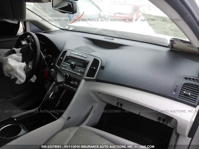 4T3ZE11A99U006006 - 2009 TOYOTA VENZA SILVER photo 5