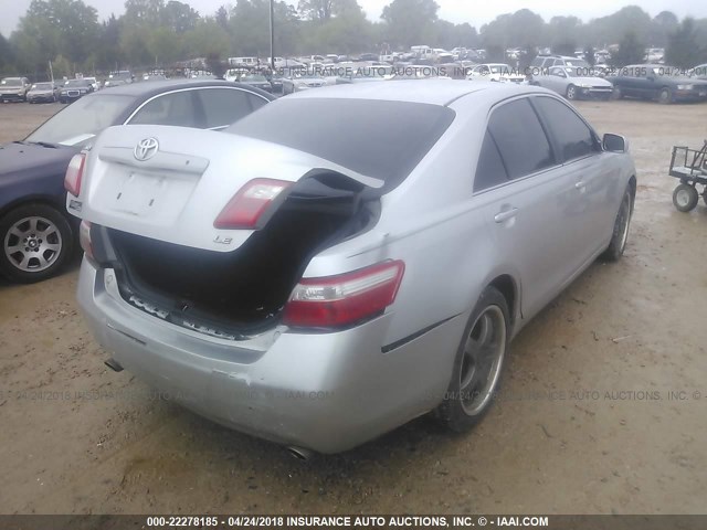 4T1BK46K57U557598 - 2007 TOYOTA CAMRY NEW GENERAT LE/XLE/SE SILVER photo 4