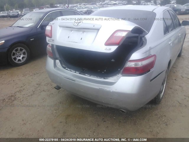 4T1BK46K57U557598 - 2007 TOYOTA CAMRY NEW GENERAT LE/XLE/SE SILVER photo 6