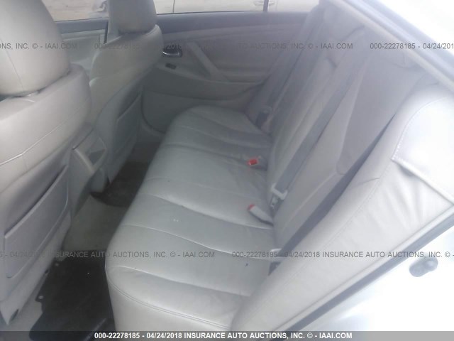 4T1BK46K57U557598 - 2007 TOYOTA CAMRY NEW GENERAT LE/XLE/SE SILVER photo 8