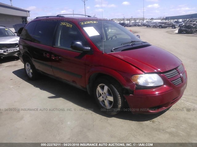 1D4GP45R86B731526 - 2006 DODGE CARAVAN SXT RED photo 1