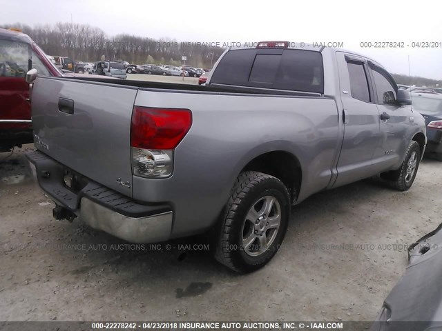 5TBBV54147S451913 - 2007 TOYOTA TUNDRA DOUBLE CAB SR5 SILVER photo 4