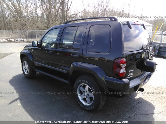 1J4GL38K35W656690 - 2005 JEEP LIBERTY RENEGADE BLACK photo 3