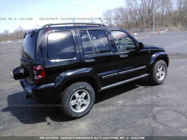 1J4GL38K35W656690 - 2005 JEEP LIBERTY RENEGADE BLACK photo 4
