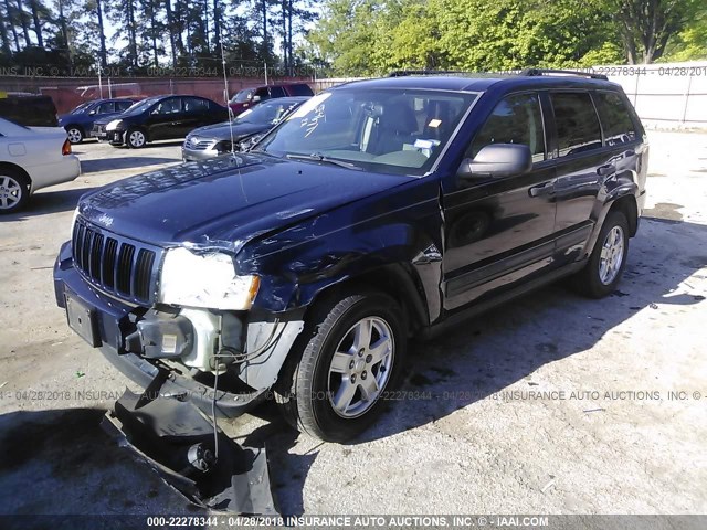 1J4GS48K55C549652 - 2005 JEEP GRAND CHEROKEE LAREDO/COLUMBIA/FREEDOM BLUE photo 2