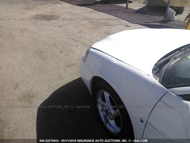 2G2WP552X61150356 - 2006 PONTIAC GRAND PRIX WHITE photo 6