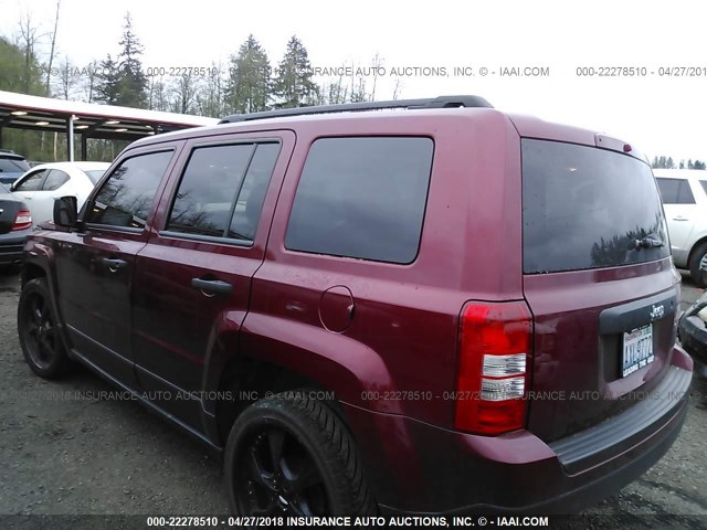 1C4NJPBBXFD377513 - 2015 JEEP PATRIOT SPORT RED photo 3