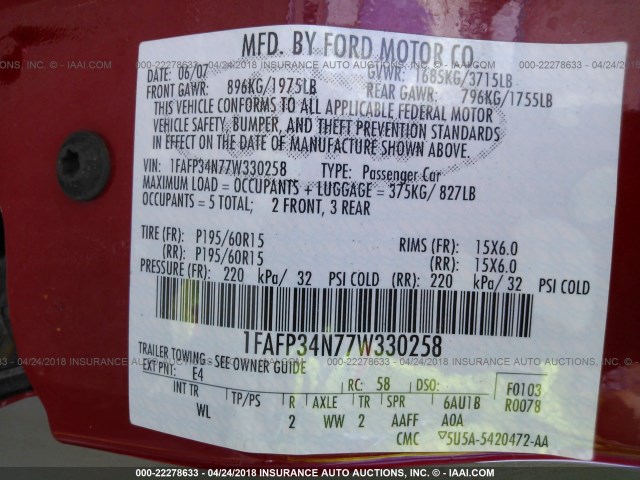 1FAFP34N77W330258 - 2007 FORD FOCUS ZX4/S/SE/SES RED photo 9