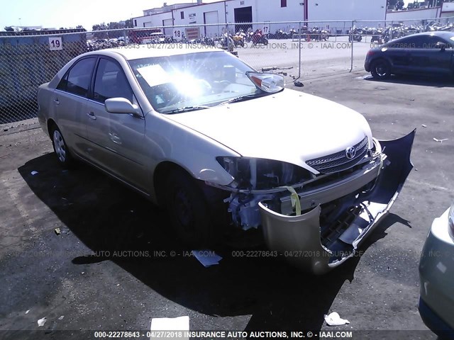 JTDBE32K120118572 - 2002 TOYOTA CAMRY LE/XLE/SE GOLD photo 1