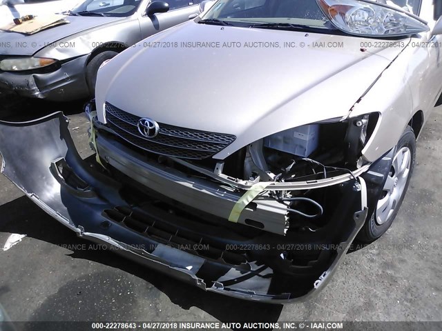 JTDBE32K120118572 - 2002 TOYOTA CAMRY LE/XLE/SE GOLD photo 6