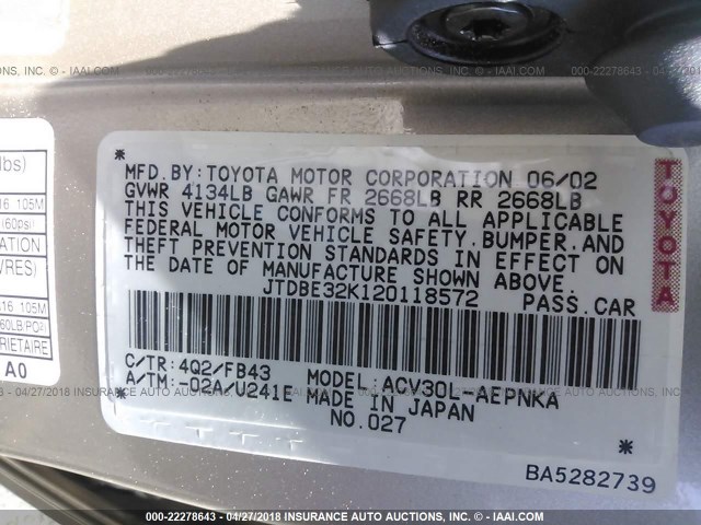 JTDBE32K120118572 - 2002 TOYOTA CAMRY LE/XLE/SE GOLD photo 9