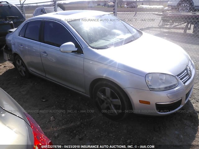 3VWRZ71K58M183312 - 2008 VOLKSWAGEN JETTA SE/SEL SILVER photo 1