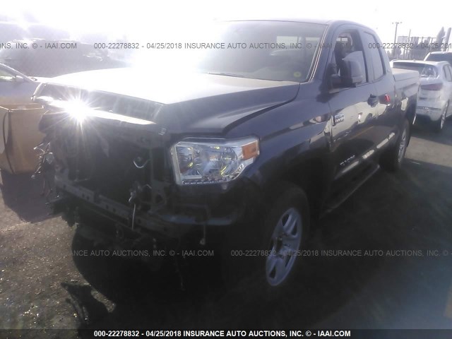 5TFRY5F1XFX174610 - 2015 TOYOTA TUNDRA DOUBLE CAB SR/SR5 GRAY photo 2