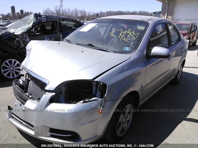 KL1TD56E79B317560 - 2009 CHEVROLET AVEO LS/LT SILVER photo 2