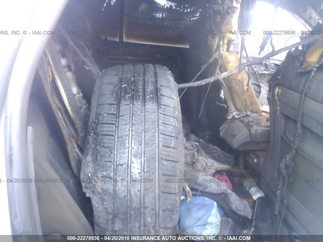 5GAEV237X8J268105 - 2008 BUICK ENCLAVE CXL 银色 照片 8