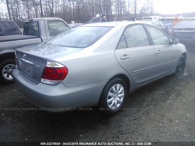 4T1BE32K65U523108 - 2005 TOYOTA CAMRY LE/XLE/SE ვერცხლისფერი ფოტო 4