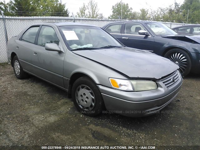 4T1BG22K9WU191039 - 1998 TOYOTA CAMRY CE/LE/XLE 香槟色 照片 1