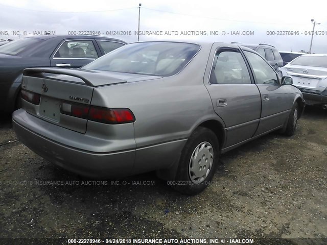 4T1BG22K9WU191039 - 1998 TOYOTA CAMRY CE/LE/XLE 香槟色 照片 4